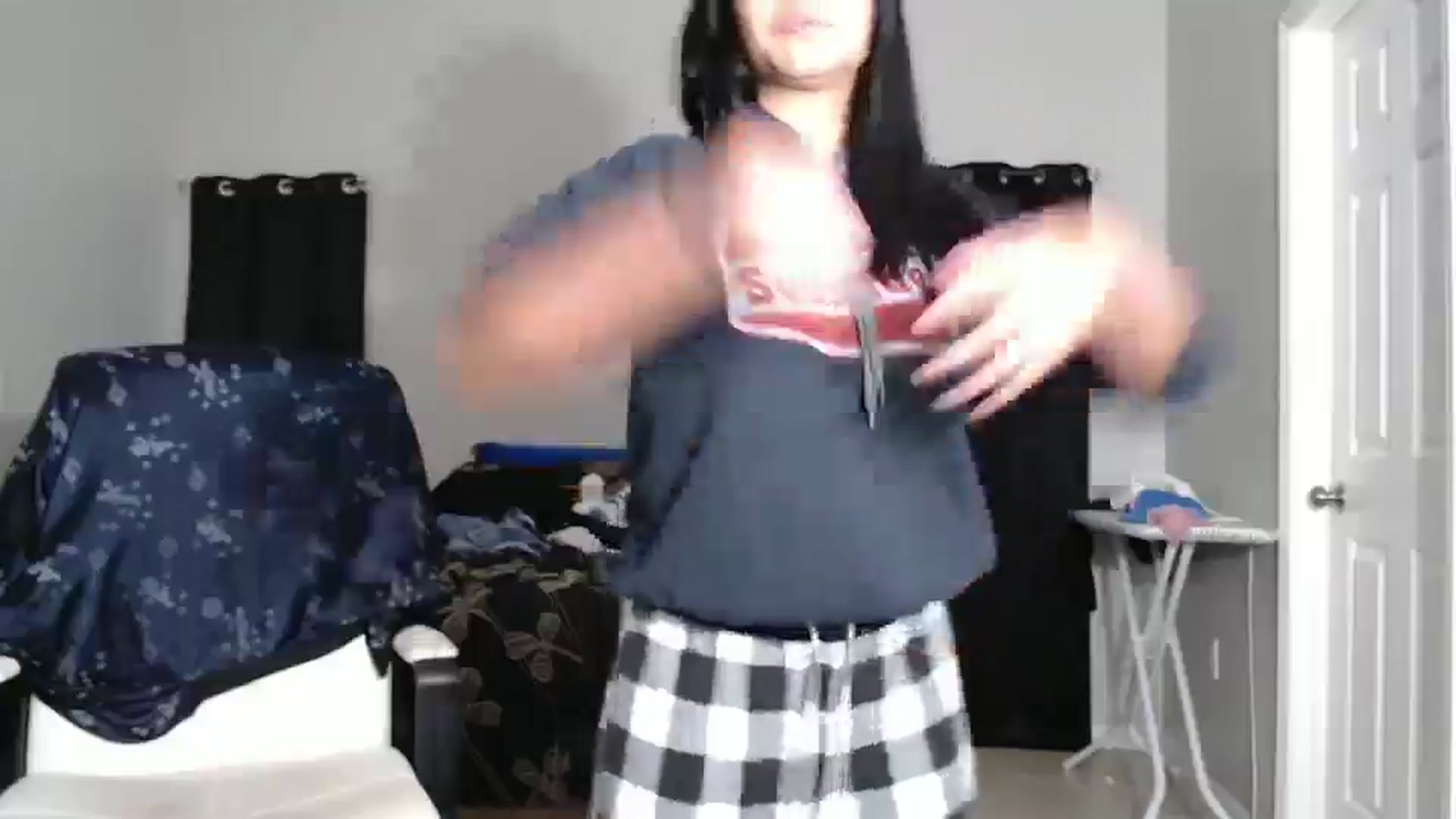 Gallery image thumbnail from Littlekai2023's myfreecams stream on, 11/24/2024, 02:54 image 2 of 20