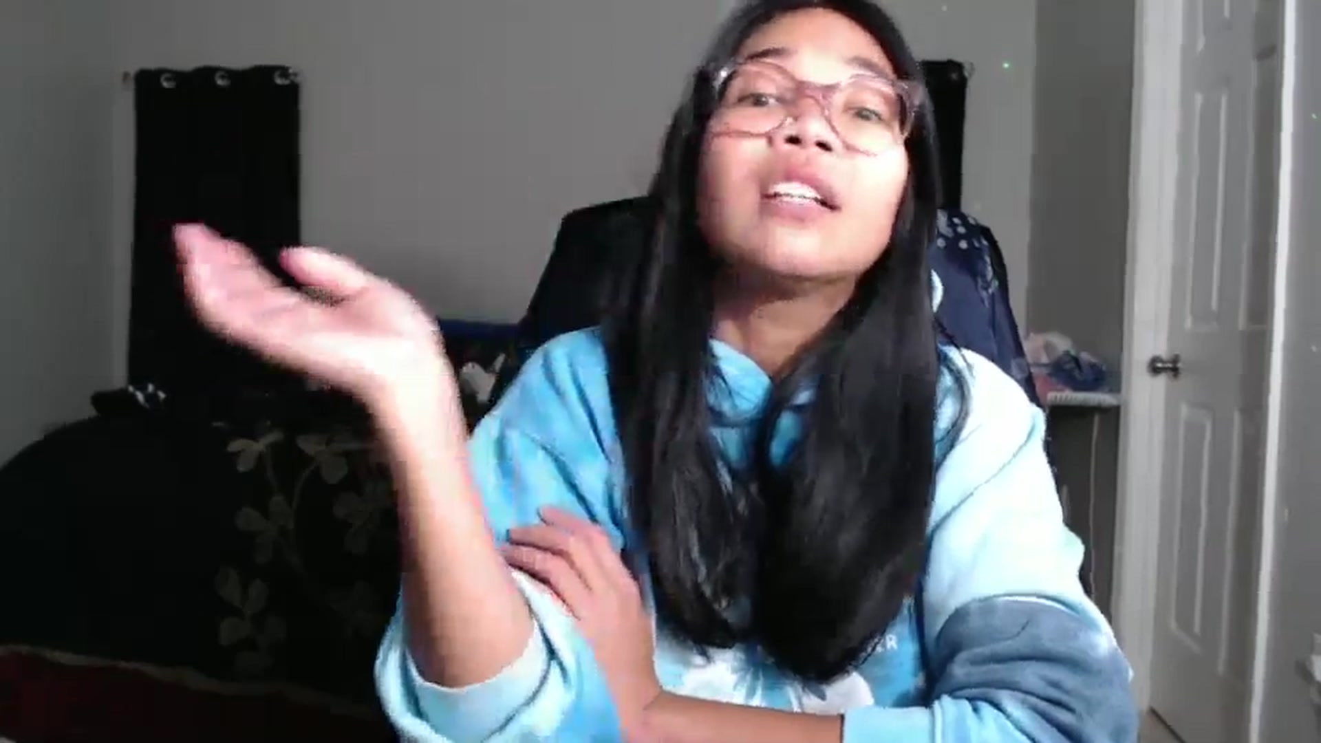 Gallery image thumbnail from Littlekai2023's myfreecams stream on, 11/25/2024, 02:25 image 14 of 20