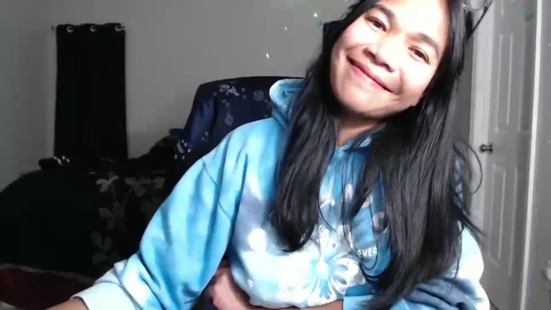 Gallery image thumbnail from Littlekai2023's myfreecams stream on, 11/25/2024, 02:25 image 18 of 20