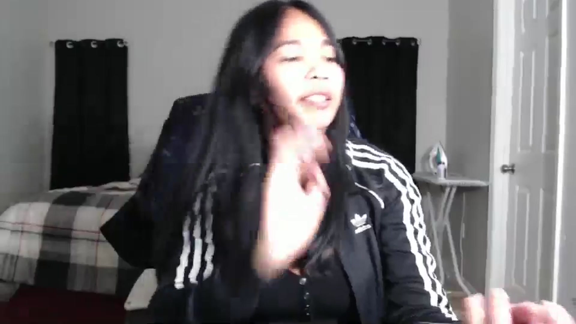 Gallery image thumbnail from Littlekai2023's myfreecams stream on, 11/26/2024, 01:33 image 8 of 20