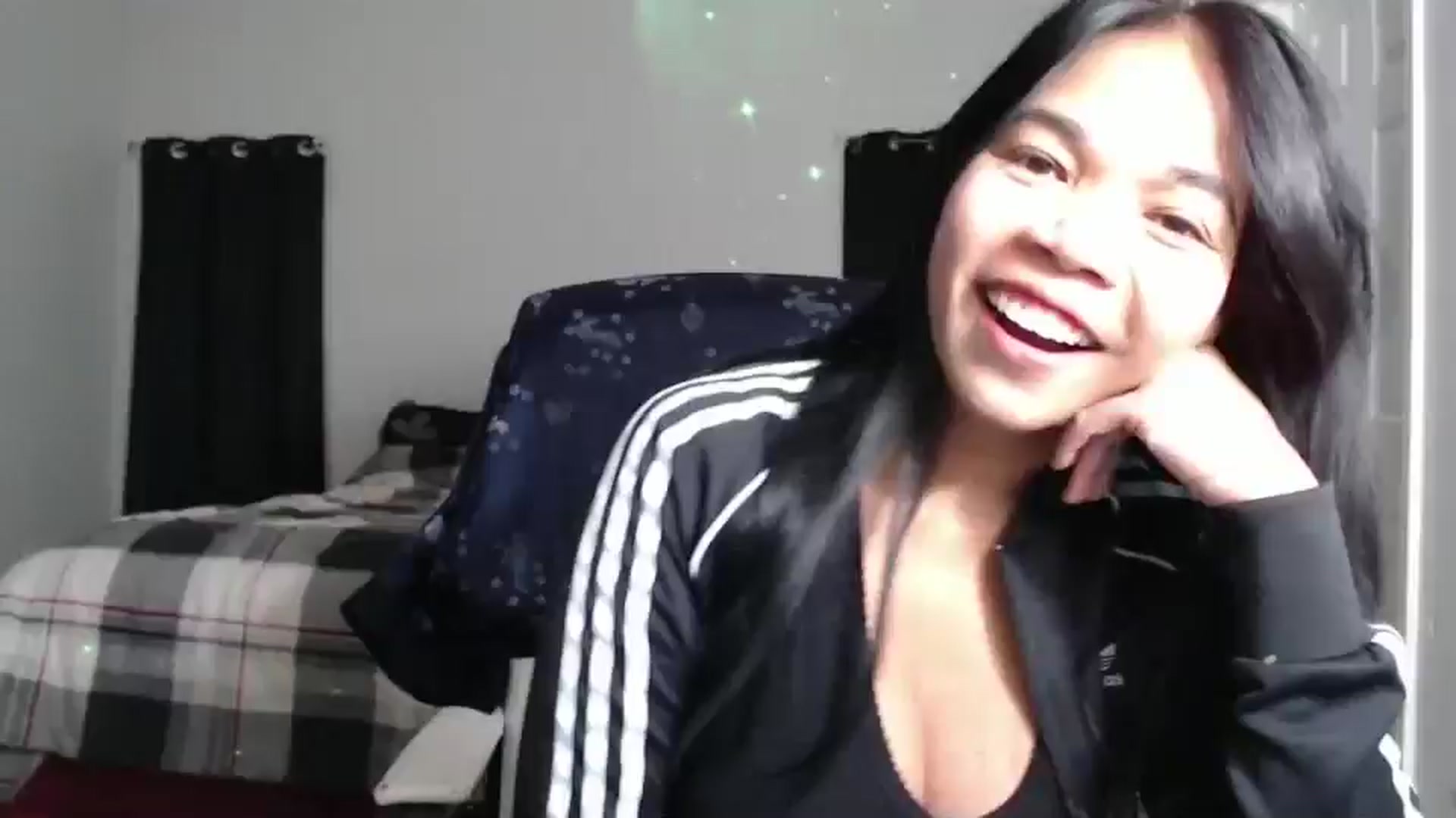 Gallery image thumbnail from Littlekai2023's myfreecams stream on, 11/26/2024, 01:33 image 13 of 20