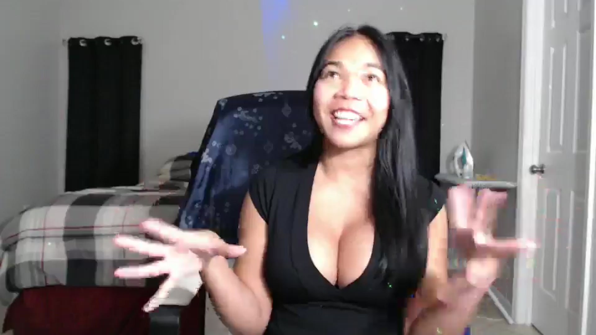 Gallery image thumbnail from Littlekai2023's myfreecams stream on, 11/27/2024, 04:30 image 2 of 20