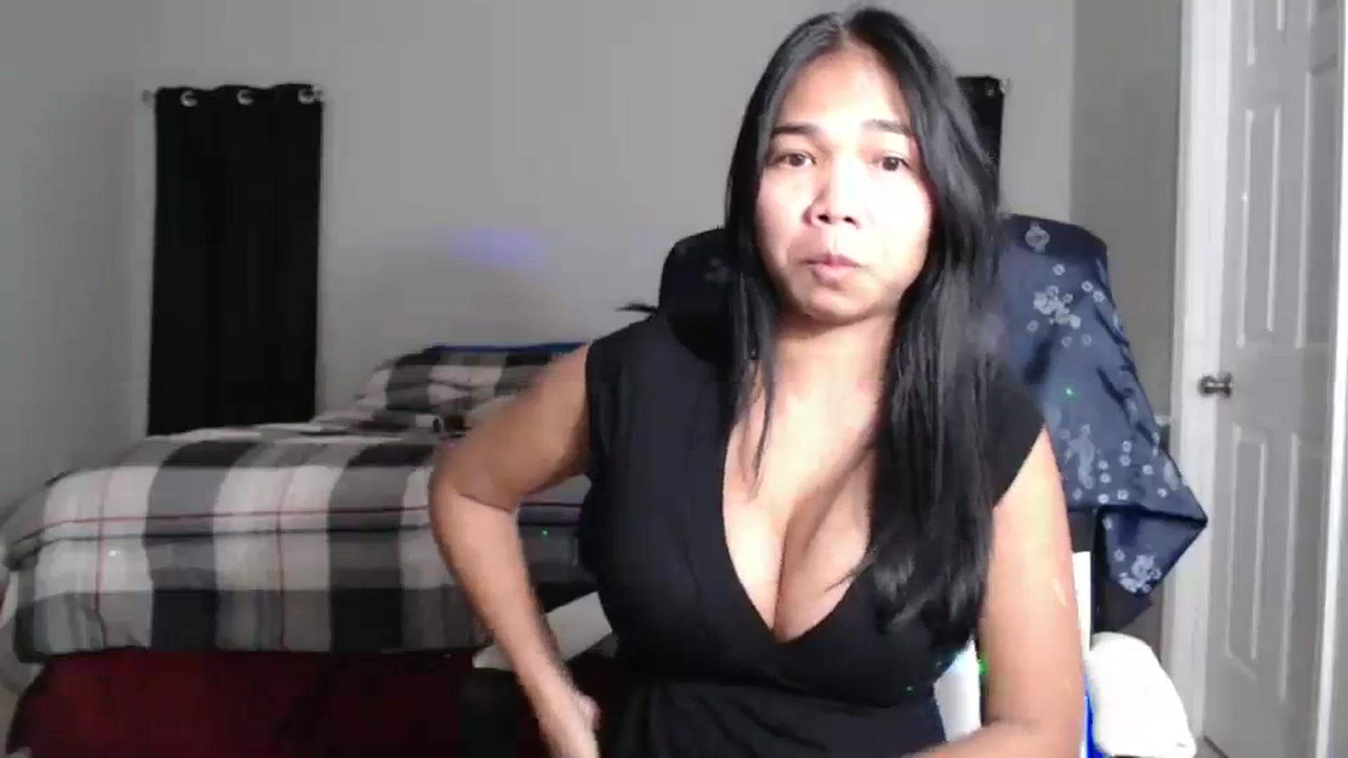 Gallery image thumbnail from Littlekai2023's myfreecams stream on, 11/27/2024, 04:30 image 6 of 20