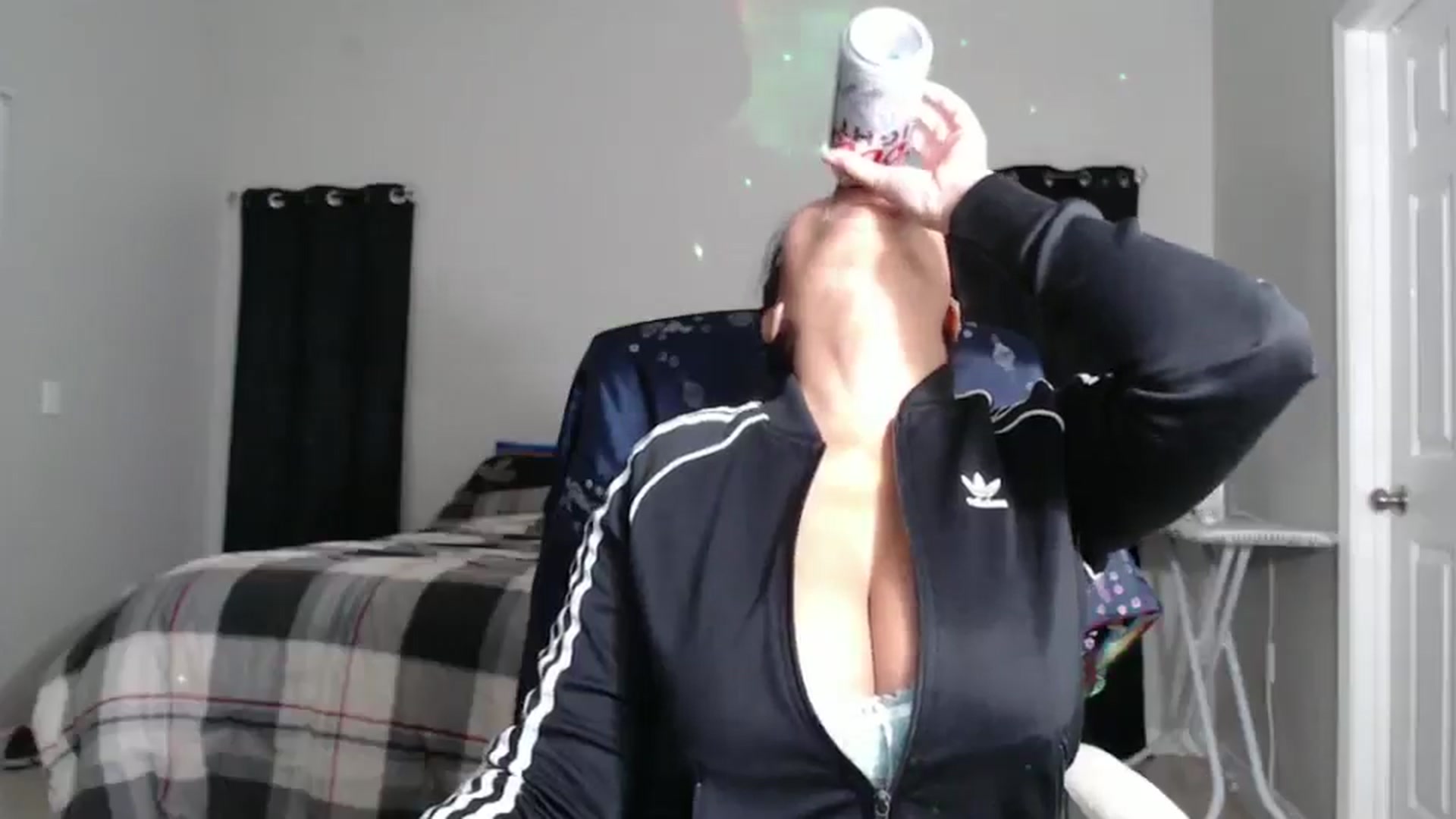 Gallery image thumbnail from Littlekai2023's myfreecams stream on, 11/28/2024, 03:59 image 12 of 20