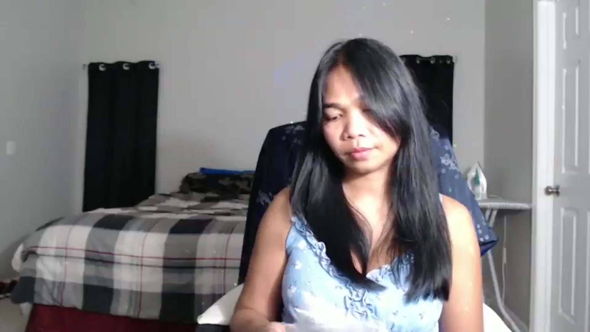 Gallery image thumbnail from Littlekai2023's myfreecams stream on, 11/29/2024, 24:01 image 17 of 20