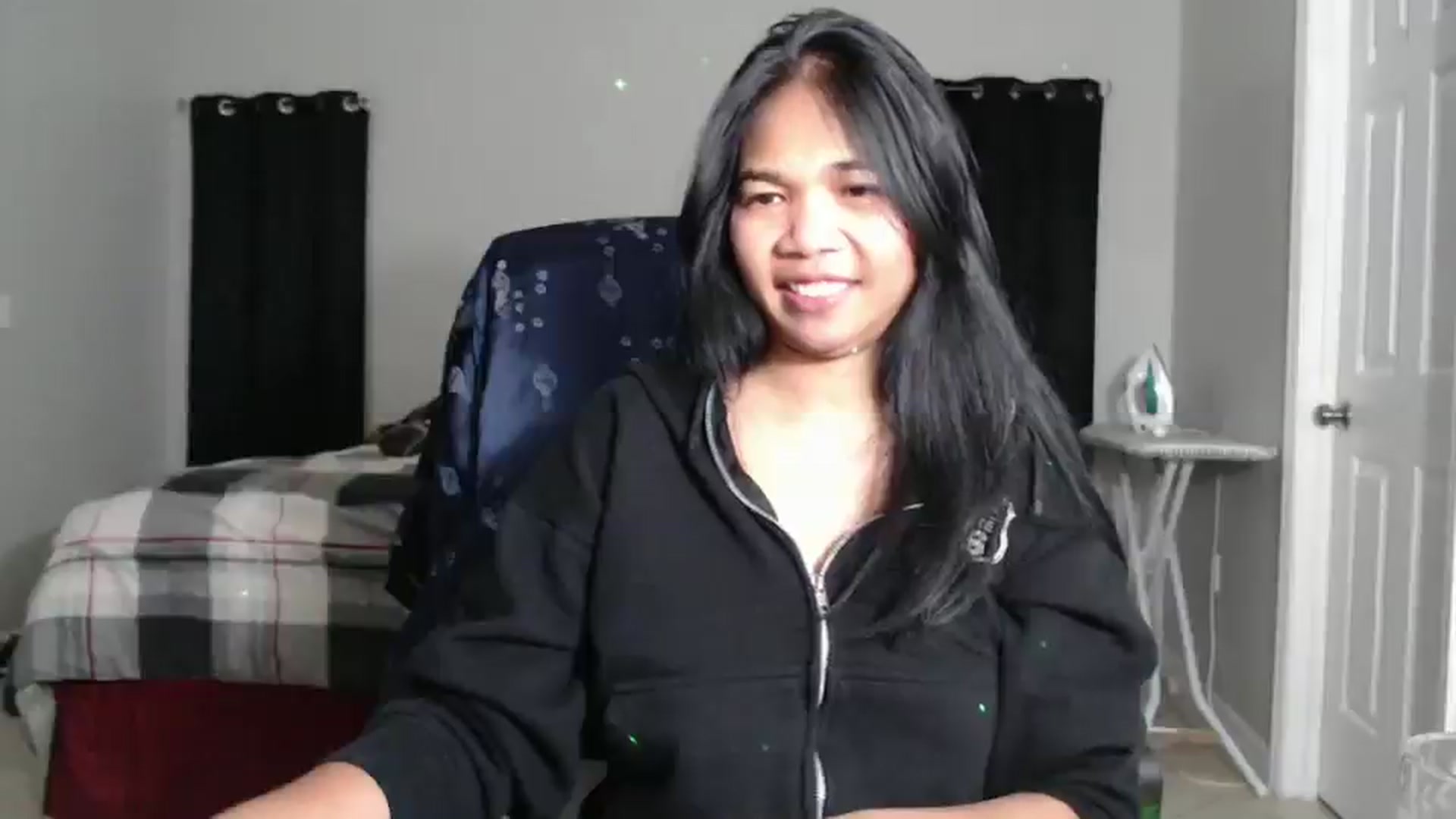 Gallery image thumbnail from Littlekai2023's myfreecams stream on, 12/01/2024, 02:36 image 19 of 20