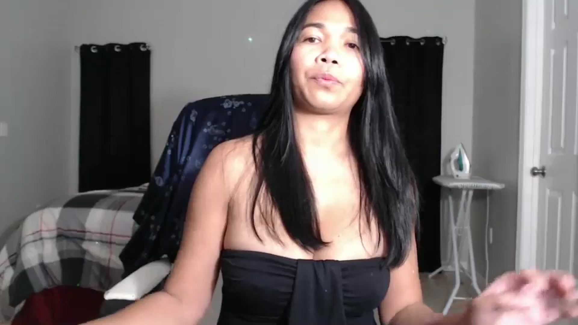 Gallery image thumbnail from Littlekai2023's myfreecams stream on, 12/02/2024, 02:42 image 15 of 20