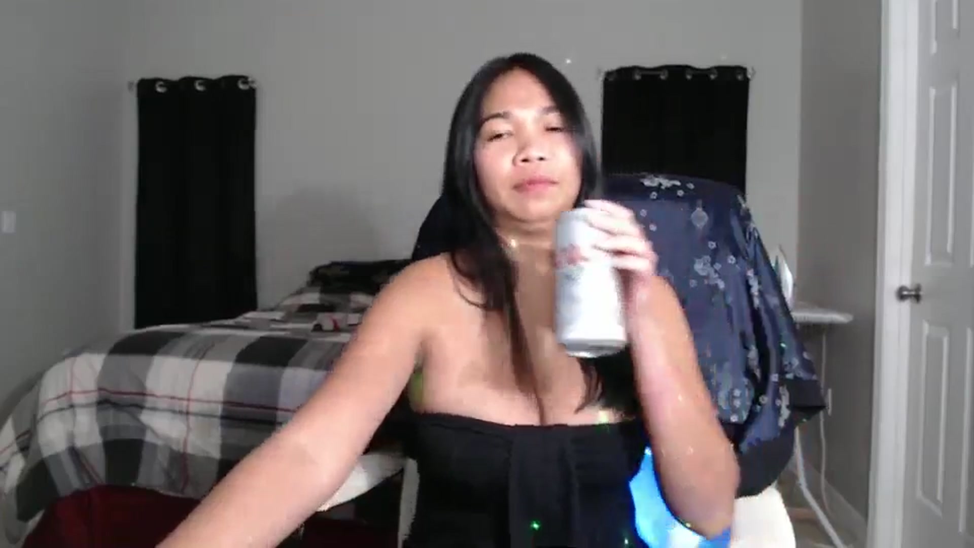 Gallery image thumbnail from Littlekai2023's myfreecams stream on, 12/02/2024, 02:42 image 3 of 20