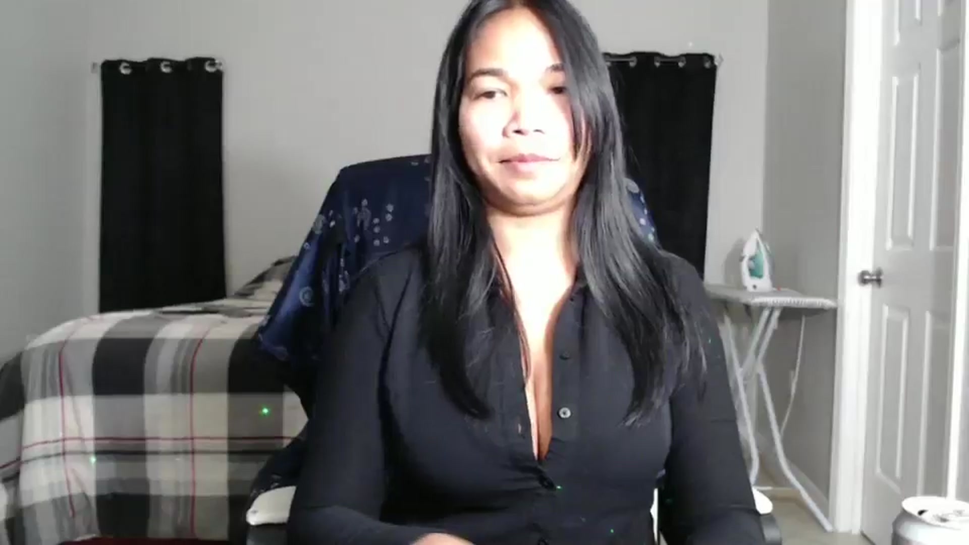 Gallery image thumbnail from Littlekai2023's myfreecams stream on, 12/03/2024, 04:00 image 16 of 20