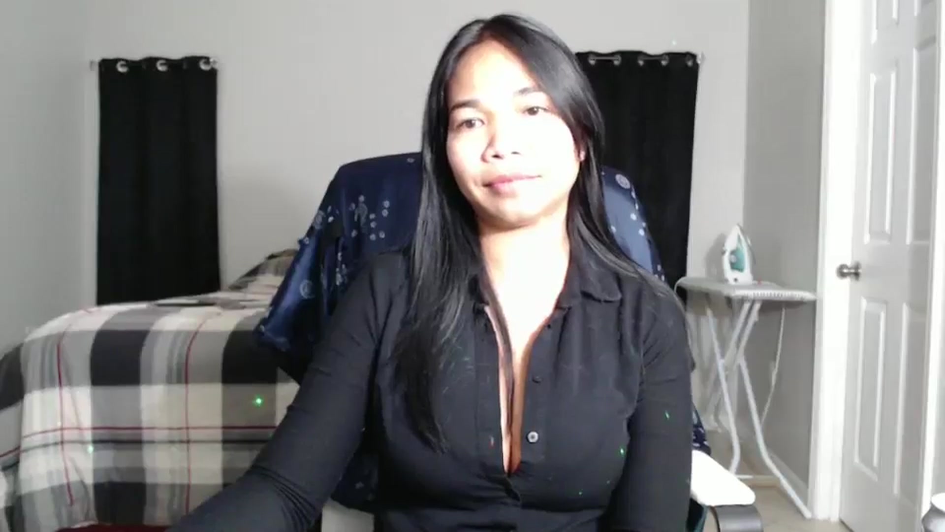Gallery image thumbnail from Littlekai2023's myfreecams stream on, 12/03/2024, 04:00 image 17 of 20