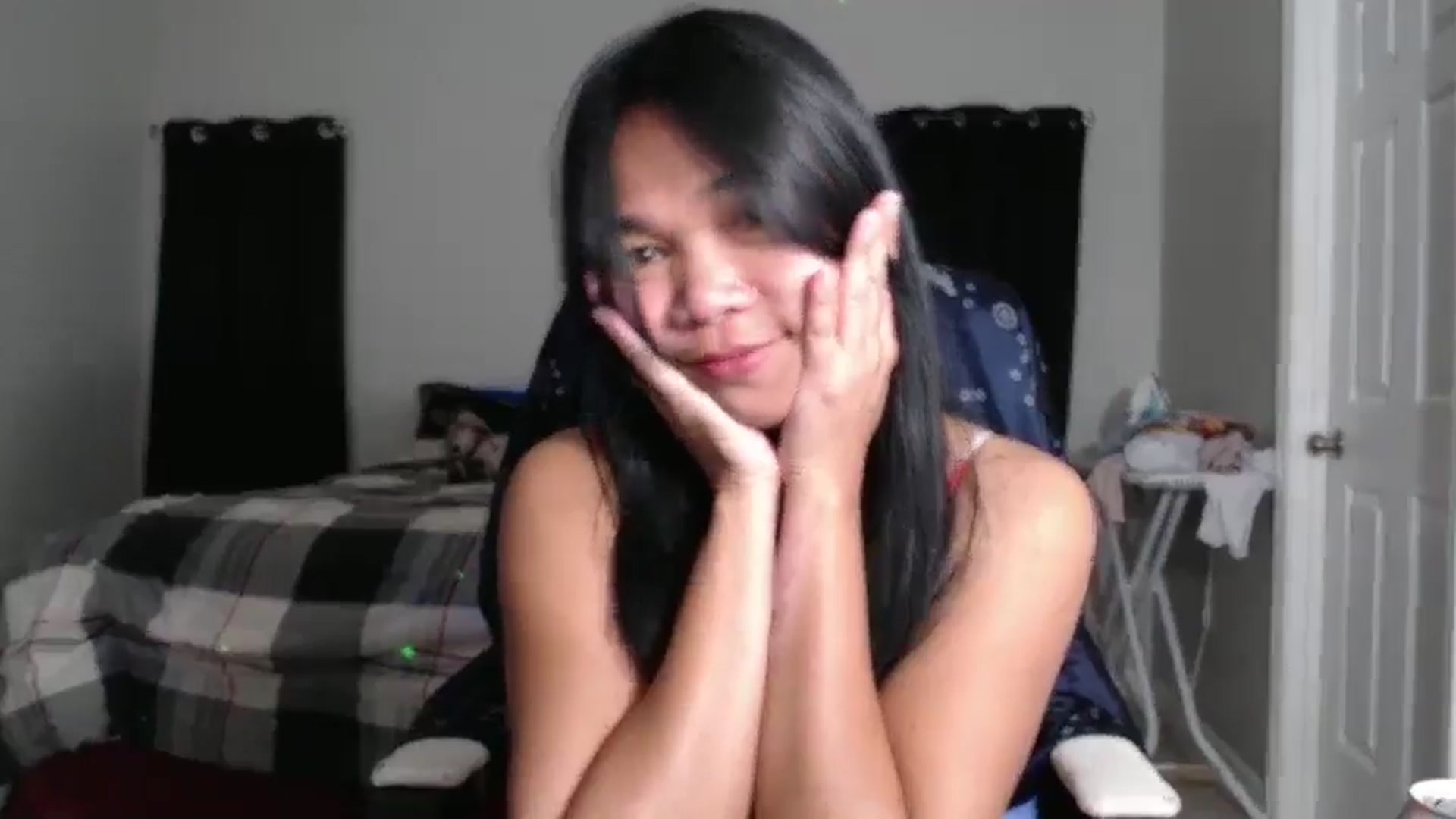 Gallery image thumbnail from Littlekai2023's myfreecams stream on, 12/05/2024, 01:32 image 8 of 20