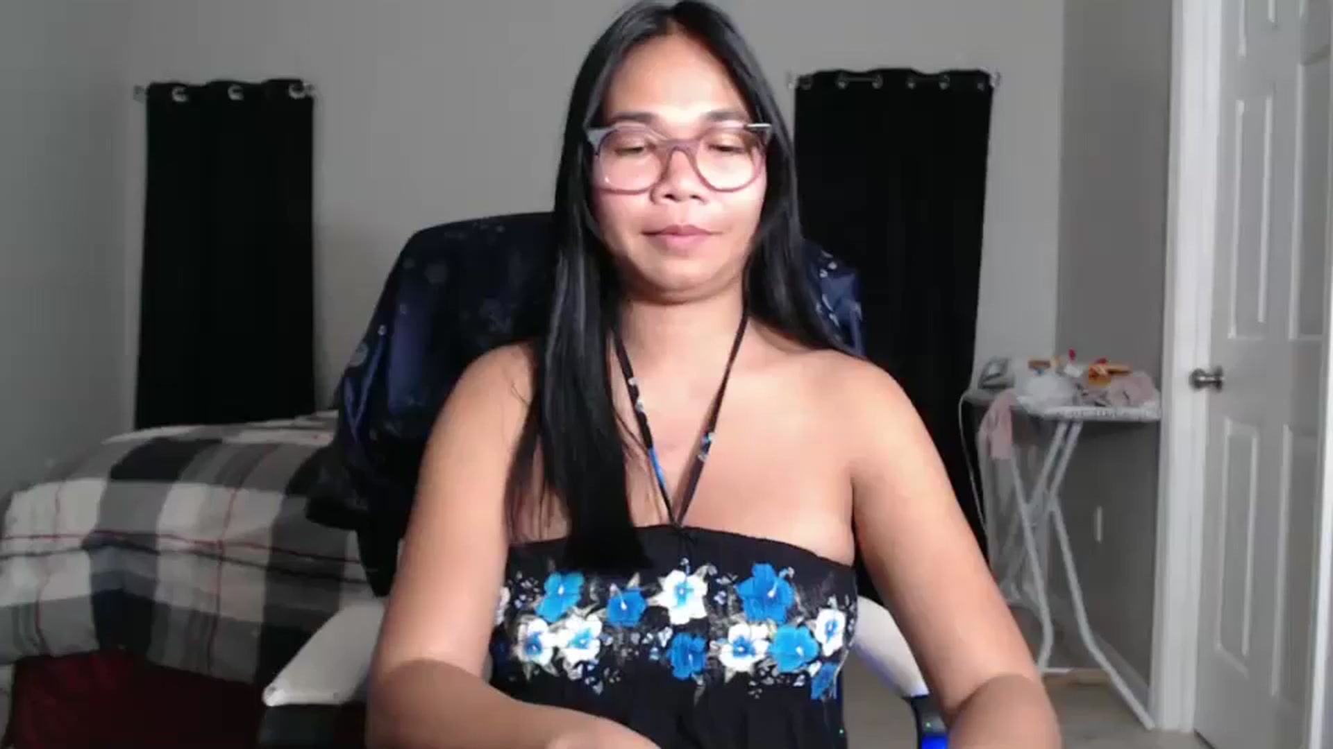 Gallery image thumbnail from Littlekai2023's myfreecams stream on, 12/06/2024, 04:48 image 5 of 20