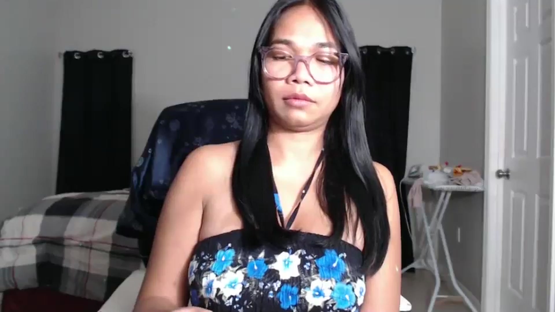 Gallery image thumbnail from Littlekai2023's myfreecams stream on, 12/06/2024, 04:48 image 13 of 20
