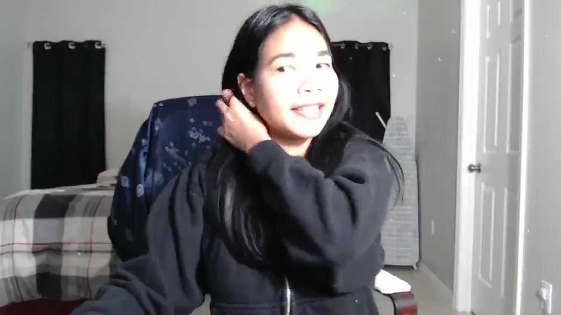 Gallery image thumbnail from Littlekai2023's myfreecams stream on, 12/10/2024, 04:57 image 19 of 20