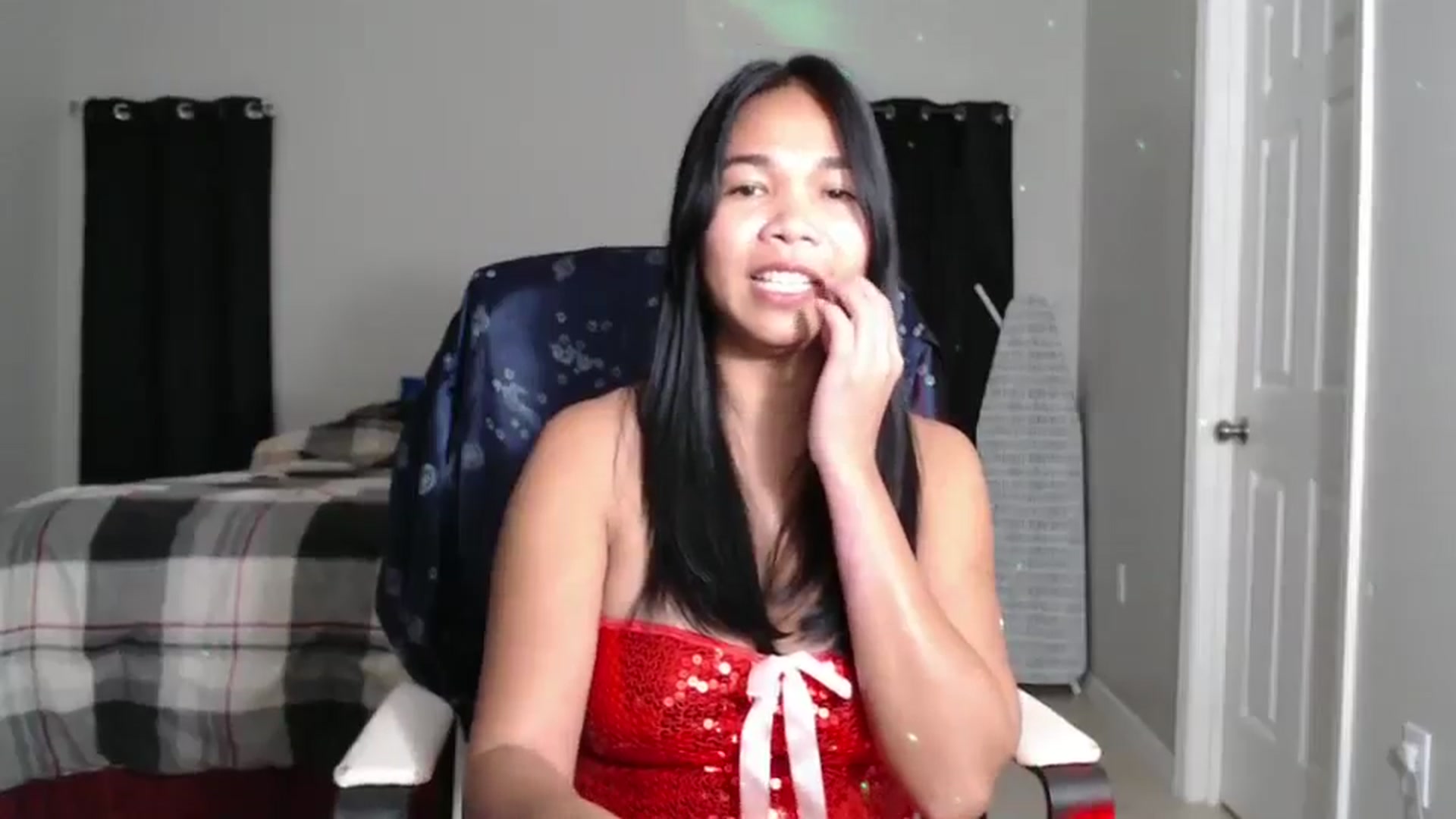 Gallery image thumbnail from Littlekai2023's myfreecams stream on, 12/10/2024, 04:57 image 3 of 20