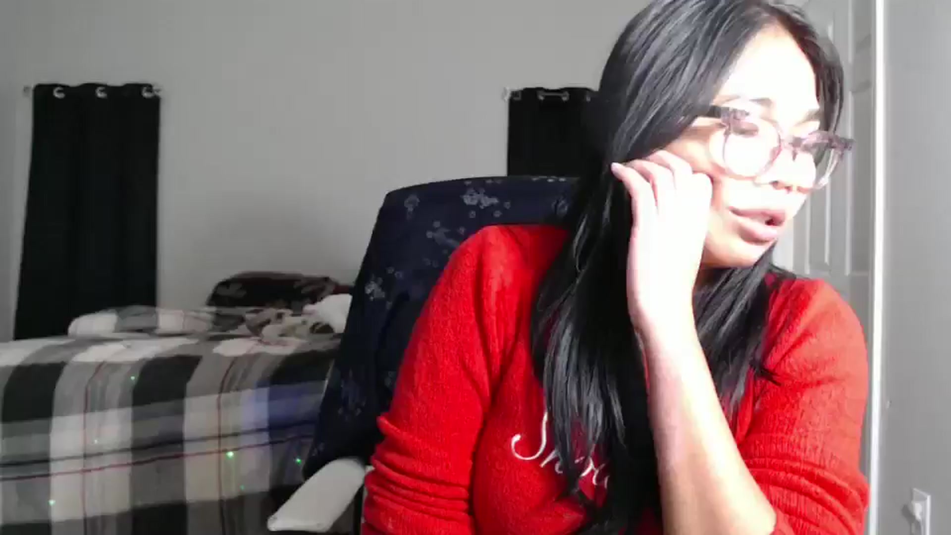 Gallery image thumbnail from Littlekai2023's myfreecams stream on, 12/17/2024, 02:51 image 8 of 20