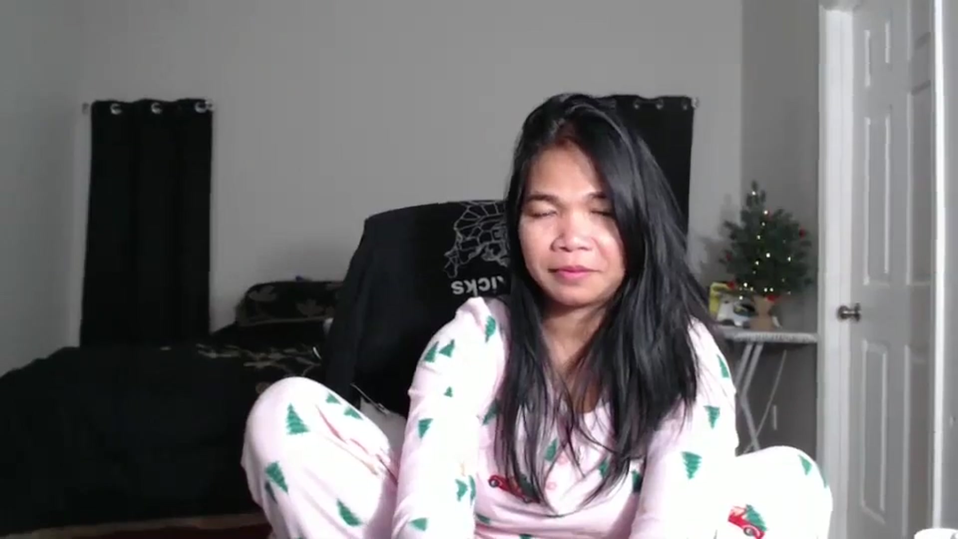 Gallery image thumbnail from Littlekai2023's myfreecams stream on, 12/23/2024, 06:26 image 12 of 20