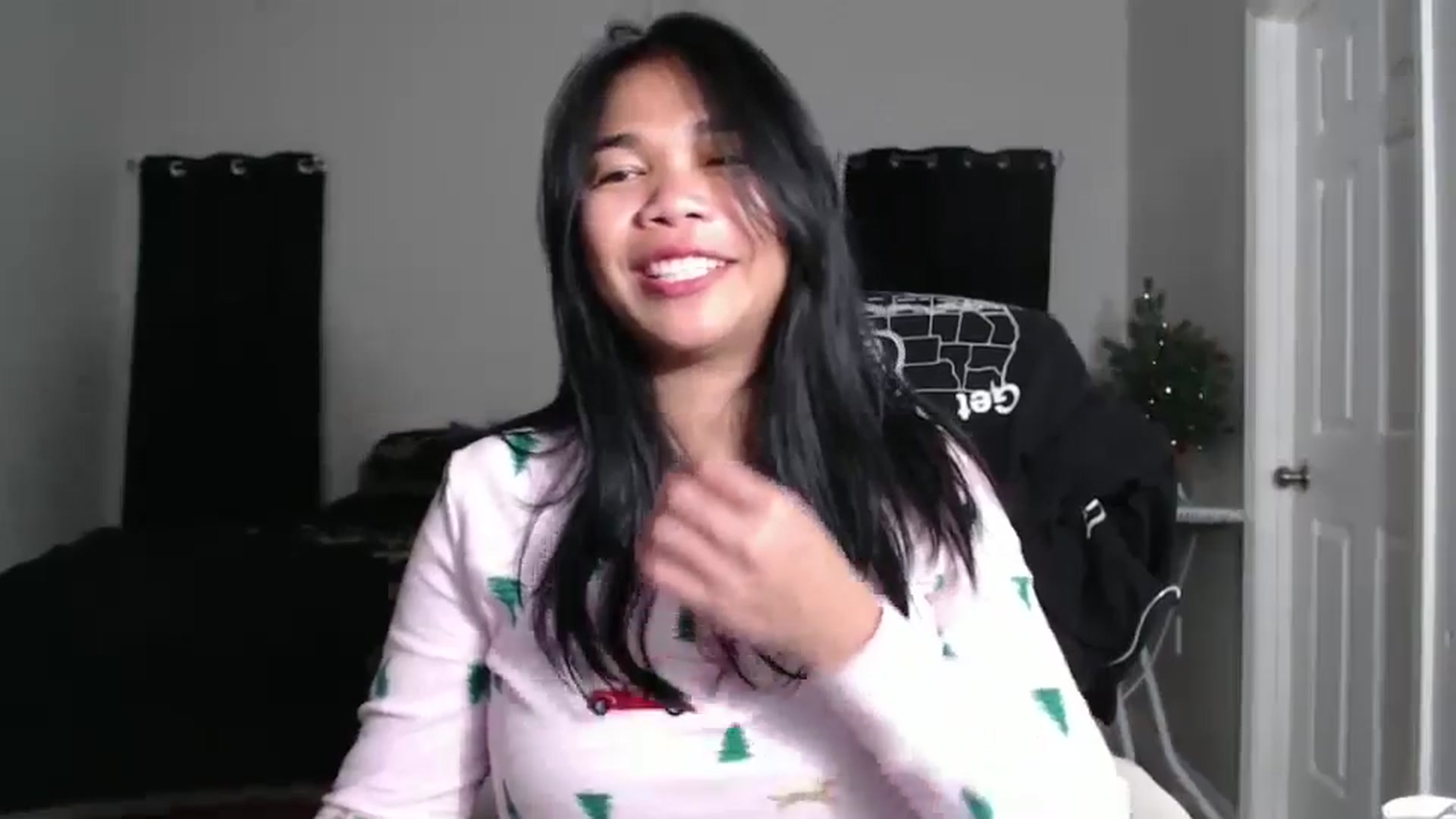 Gallery image thumbnail from Littlekai2023's myfreecams stream on, 12/23/2024, 06:26 image 18 of 20