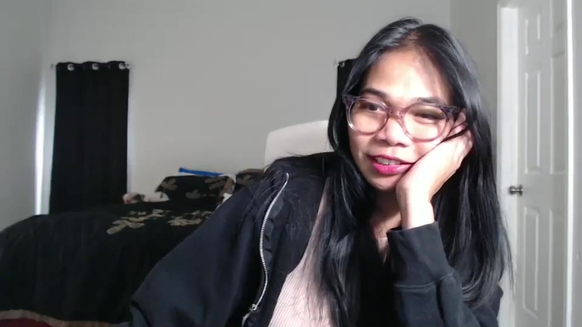 Gallery image thumbnail from Littlekai2023's myfreecams stream on, 12/23/2024, 19:23 image 20 of 20