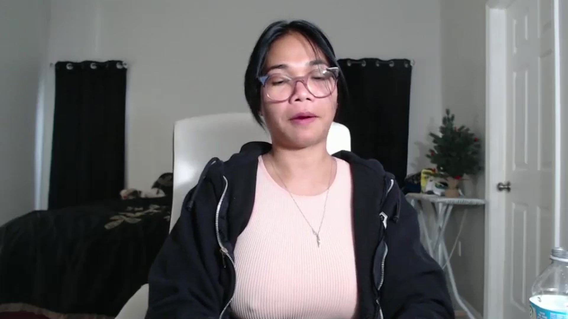 Gallery image thumbnail from Littlekai2023's myfreecams stream on, 12/23/2024, 19:23 image 11 of 20