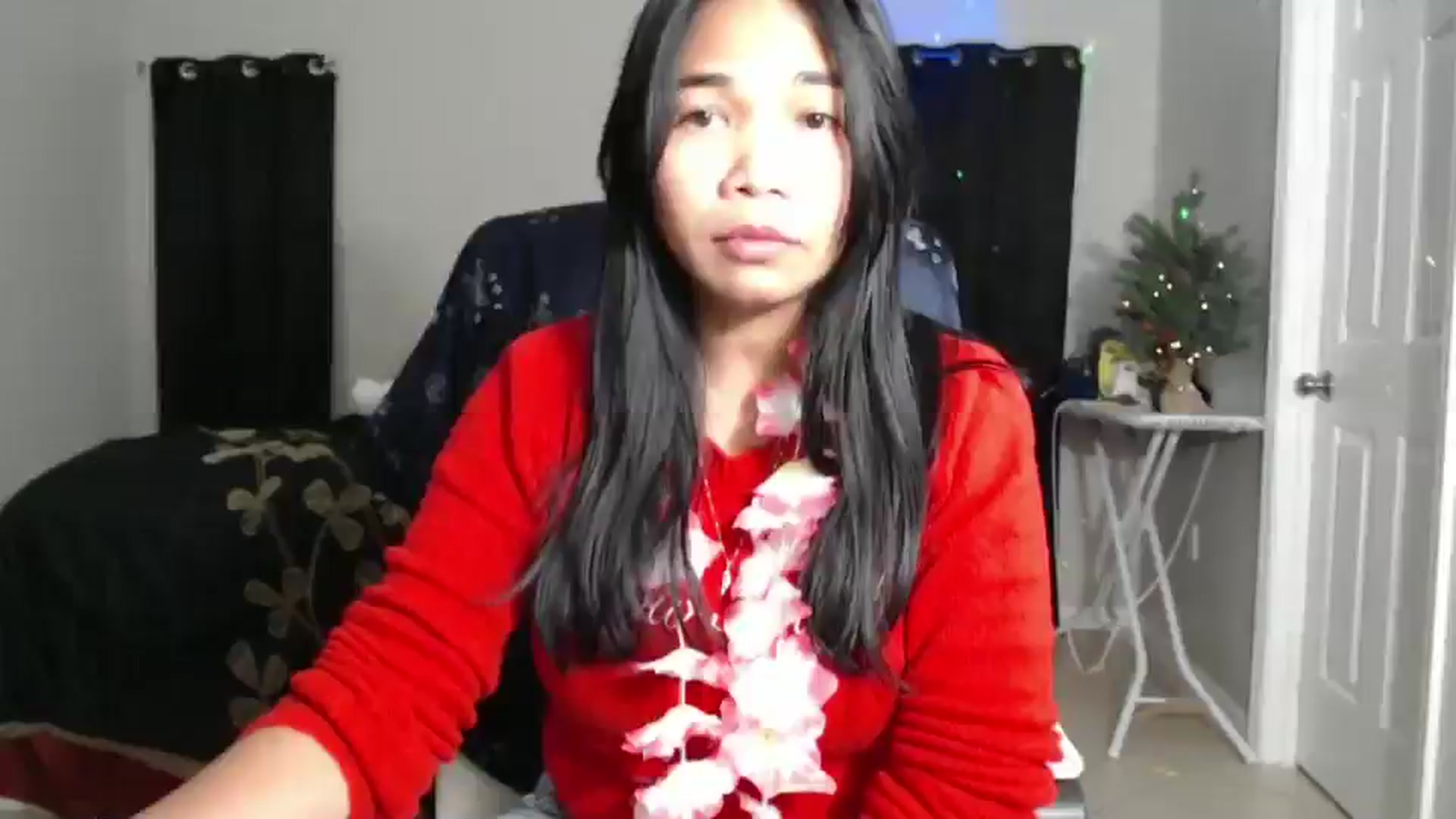 Gallery image thumbnail from Littlekai2023's myfreecams stream on, 12/25/2024, 04:43 image 11 of 20
