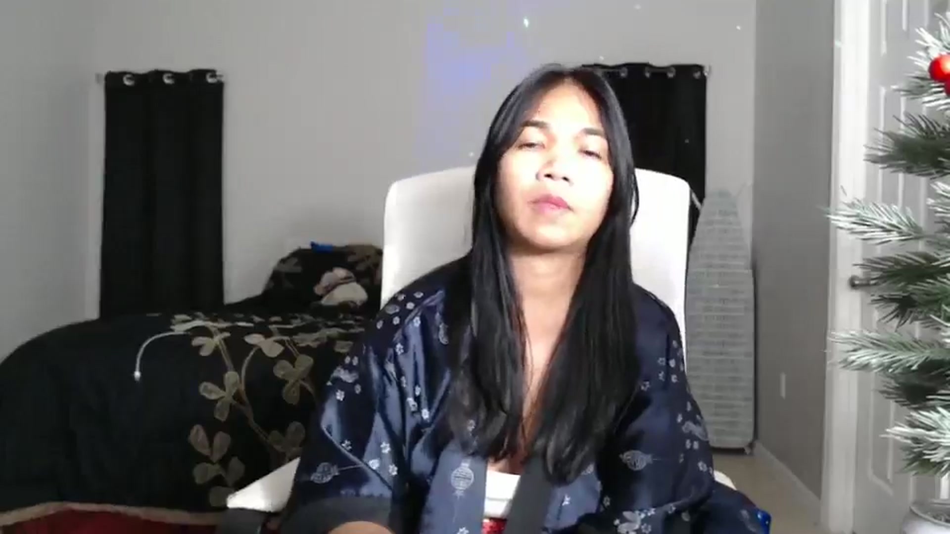 Gallery image thumbnail from Littlekai2023's myfreecams stream on, 12/26/2024, 02:03 image 17 of 20