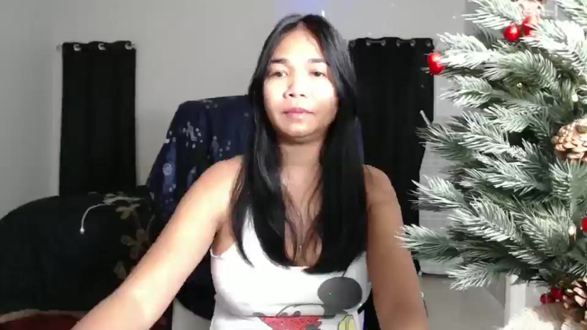 Gallery image thumbnail from Littlekai2023's myfreecams stream on, 12/26/2024, 02:03 image 5 of 20