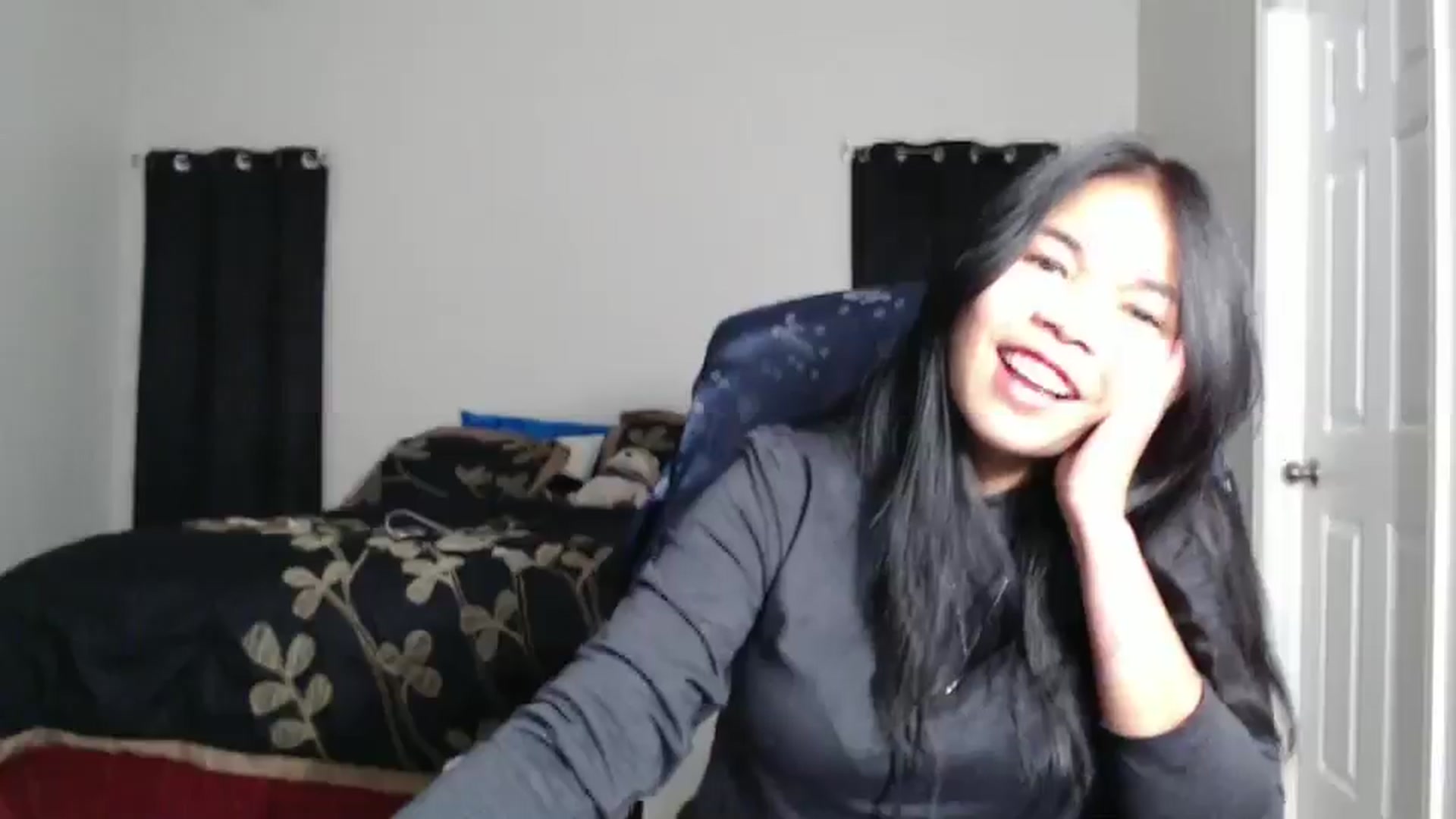 Gallery image thumbnail from Littlekai2023's myfreecams stream on, 12/26/2024, 23:54 image 14 of 20