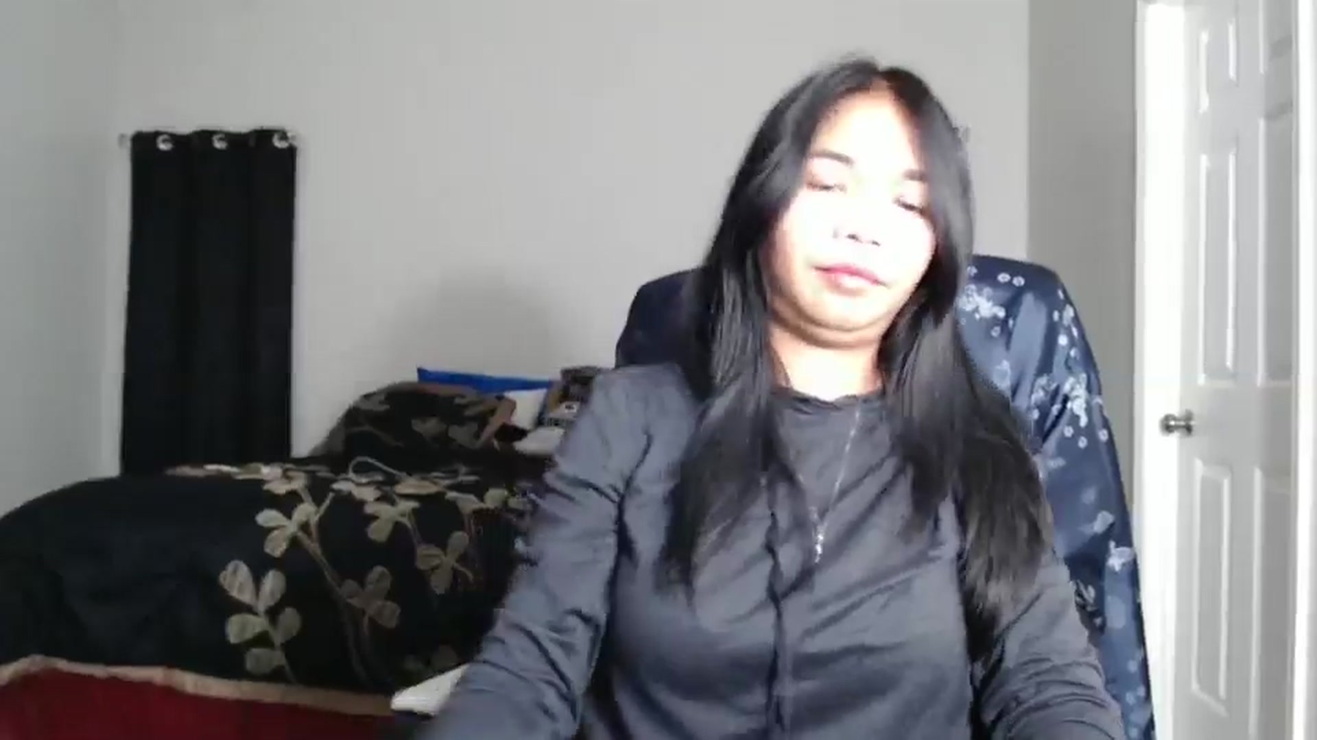 Gallery image thumbnail from Littlekai2023's myfreecams stream on, 12/26/2024, 23:54 image 17 of 20