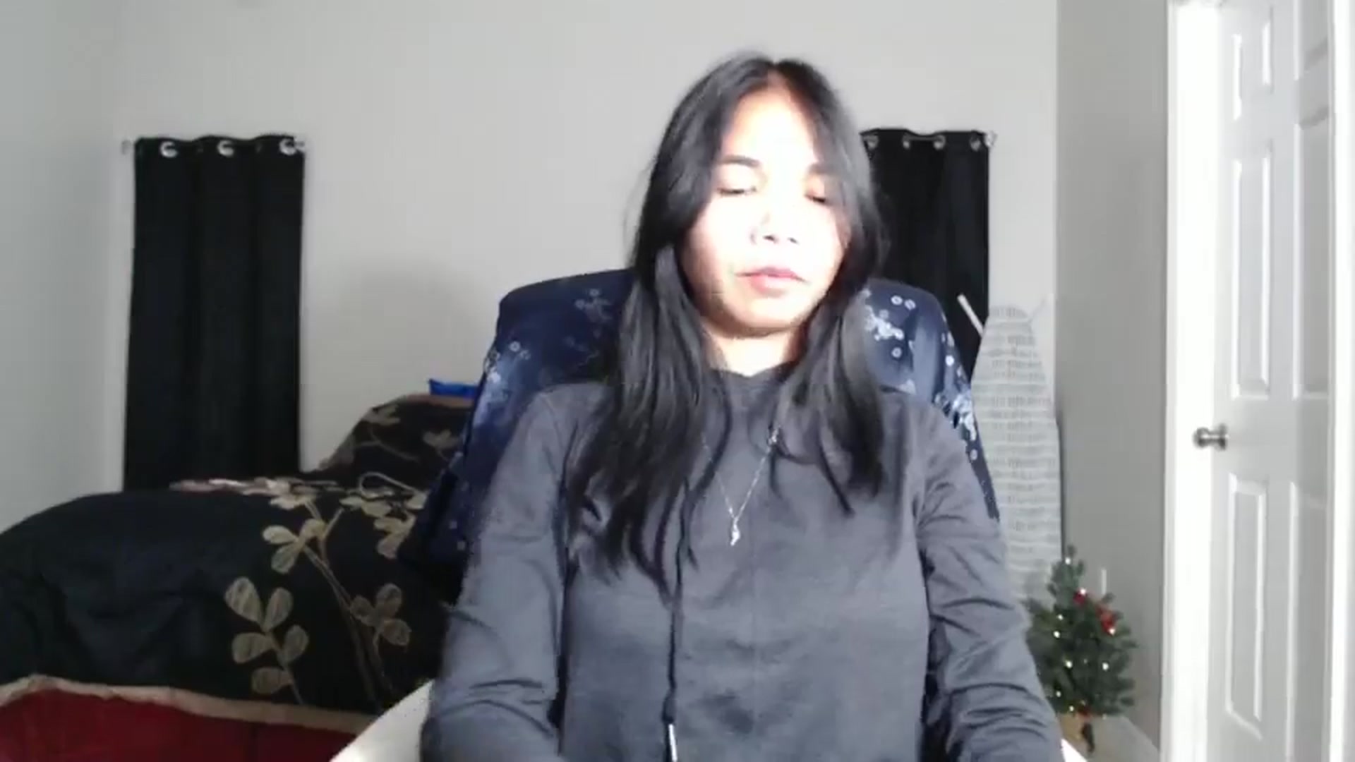 Gallery image thumbnail from Littlekai2023's myfreecams stream on, 12/27/2024, 01:50 image 10 of 20