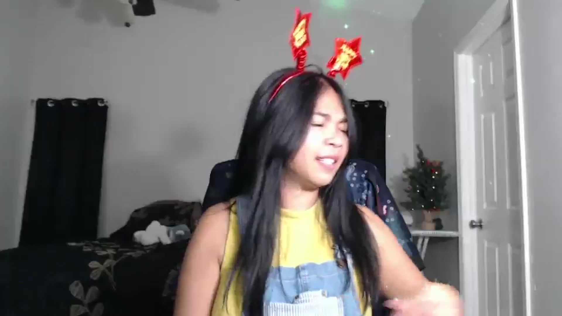 Gallery image thumbnail from Littlekai2025's myfreecams stream on, 01/01/2025, 05:16 image 19 of 20