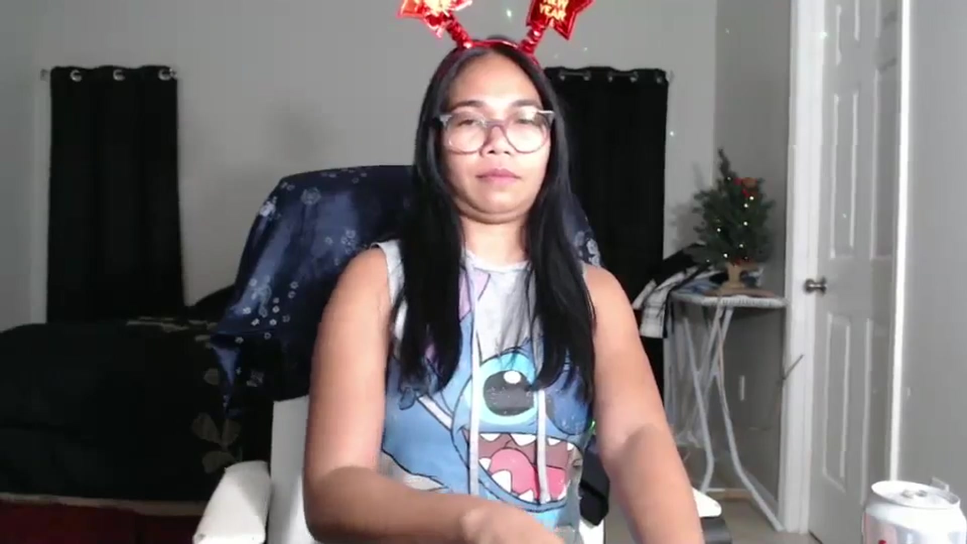 Gallery image thumbnail from Littlekai2025's myfreecams stream on, 01/02/2025, 03:22 image 15 of 20