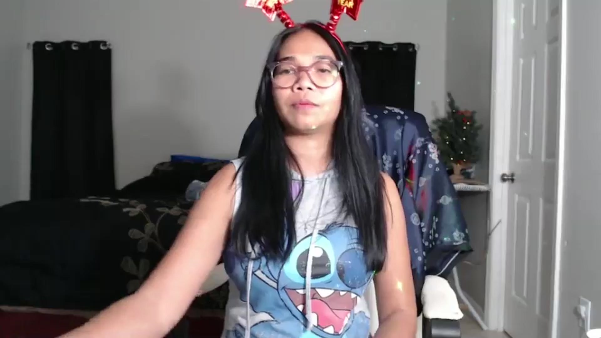 Gallery image thumbnail from Littlekai2025's myfreecams stream on, 01/02/2025, 03:22 image 12 of 20