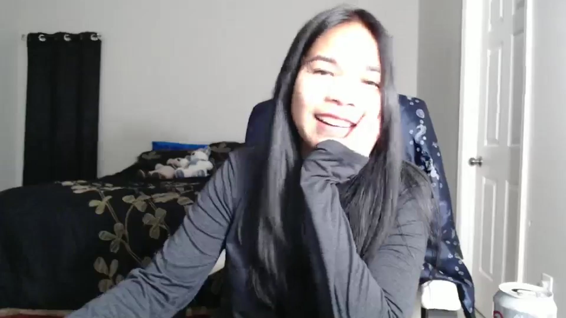 Gallery image thumbnail from Littlekai2025's myfreecams stream on, 01/10/2025, 04:01 image 5 of 20
