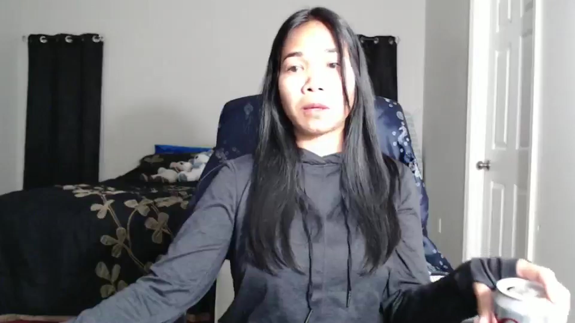 Gallery image thumbnail from Littlekai2025's myfreecams stream on, 01/10/2025, 04:01 image 3 of 20