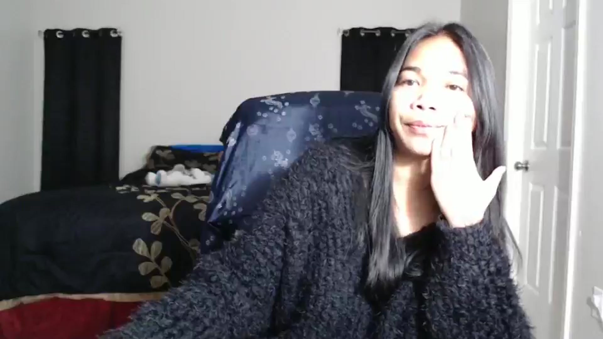 Gallery image thumbnail from Littlekai2025's myfreecams stream on, 01/14/2025, 04:59 image 9 of 20