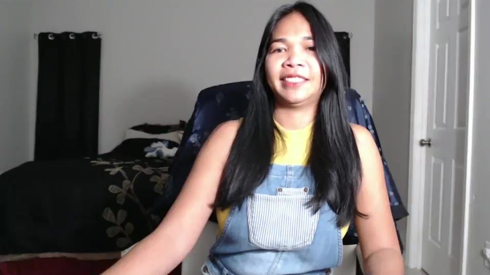 Gallery image thumbnail from Littlekai2025's myfreecams stream on, 01/15/2025, 04:28 image 16 of 20