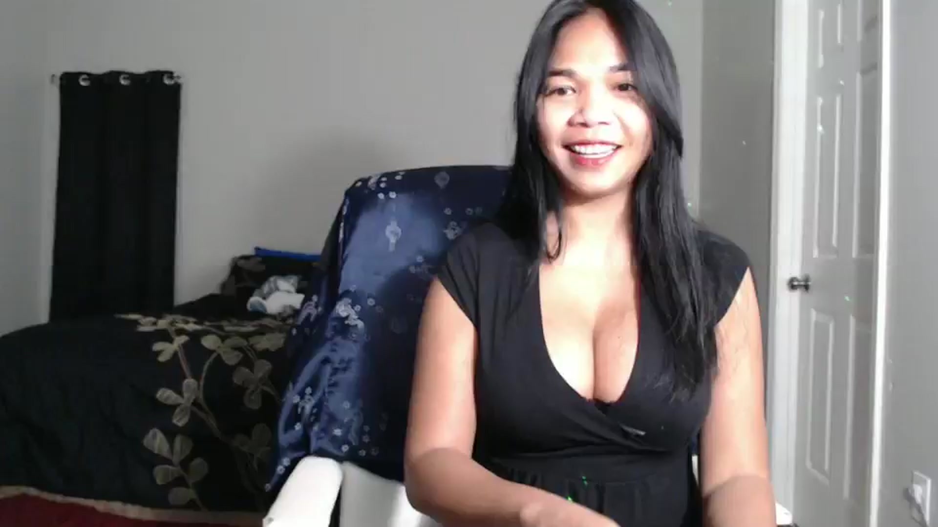 Gallery image thumbnail from Littlekai2025's myfreecams stream on, 01/16/2025, 04:41 image 7 of 20