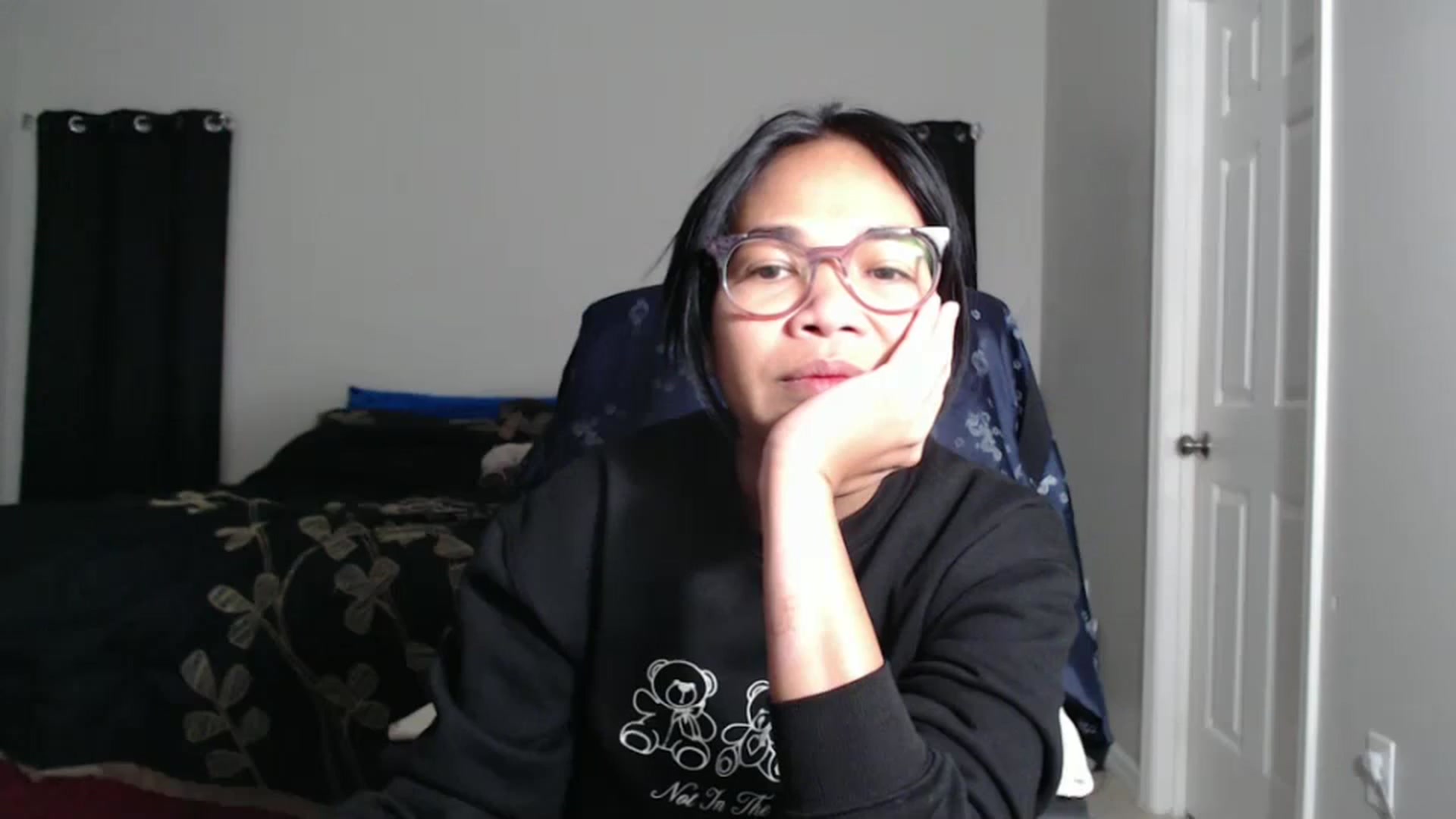Gallery image thumbnail from Littlekai2025's myfreecams stream on, 01/17/2025, 04:33 image 6 of 20