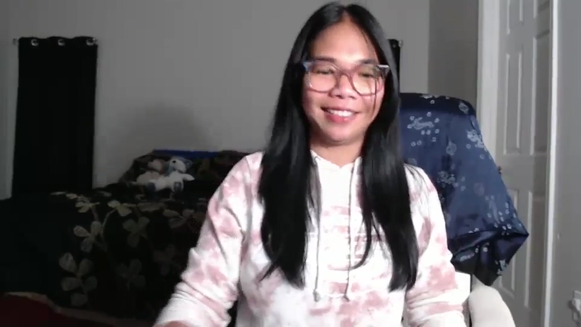 Gallery image thumbnail from Littlekai2025's myfreecams stream on, 01/20/2025, 04:53 image 16 of 20