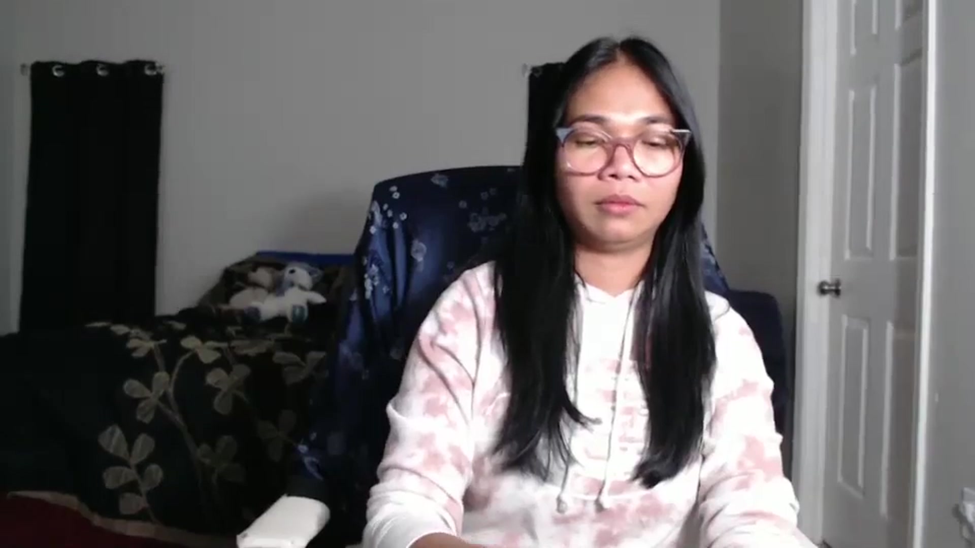 Gallery image thumbnail from Littlekai2025's myfreecams stream on, 01/20/2025, 04:53 image 4 of 20