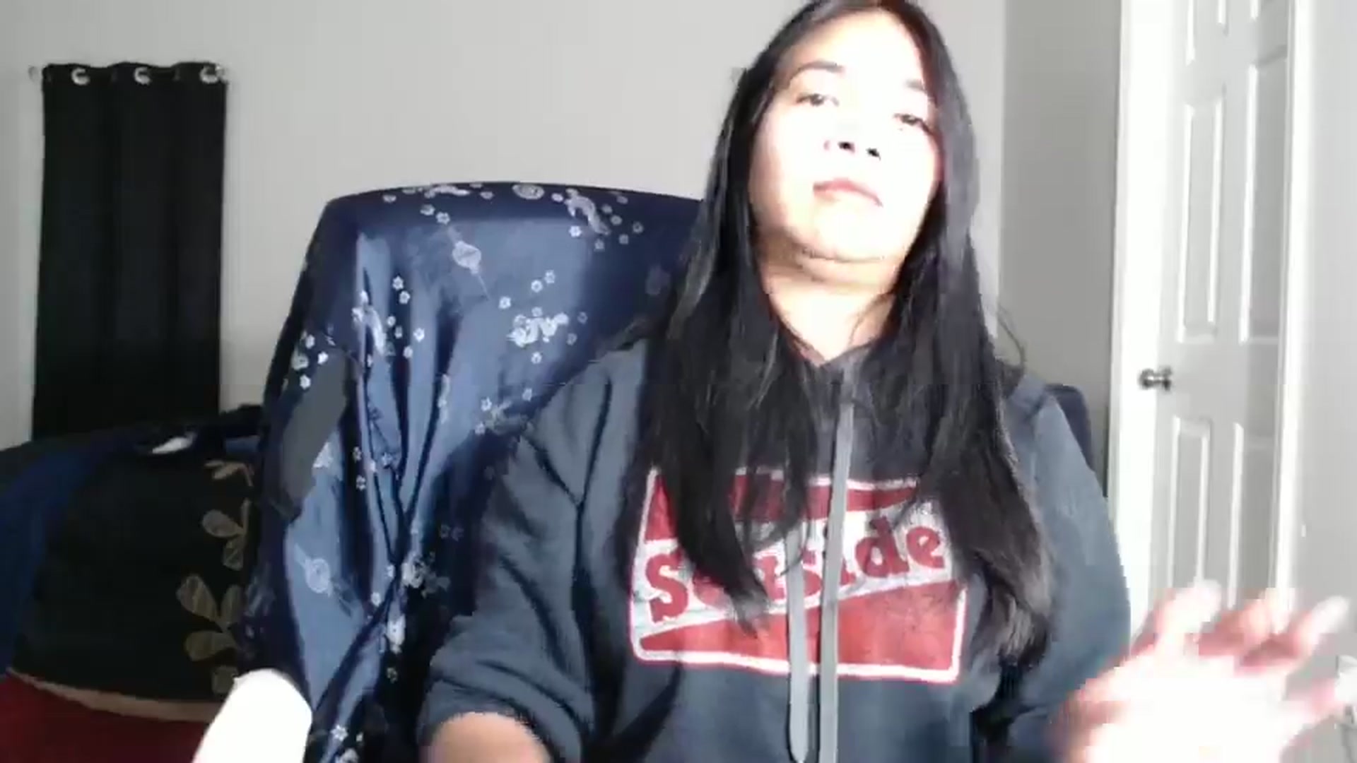 Gallery image thumbnail from Littlekai2025's myfreecams stream on, 01/21/2025, 05:26 image 18 of 20
