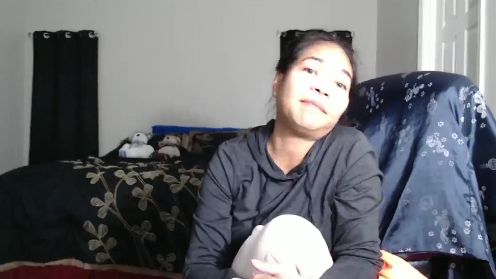 Gallery image thumbnail from Littlekai2025's myfreecams stream on, 01/22/2025, 04:00 image 12 of 20