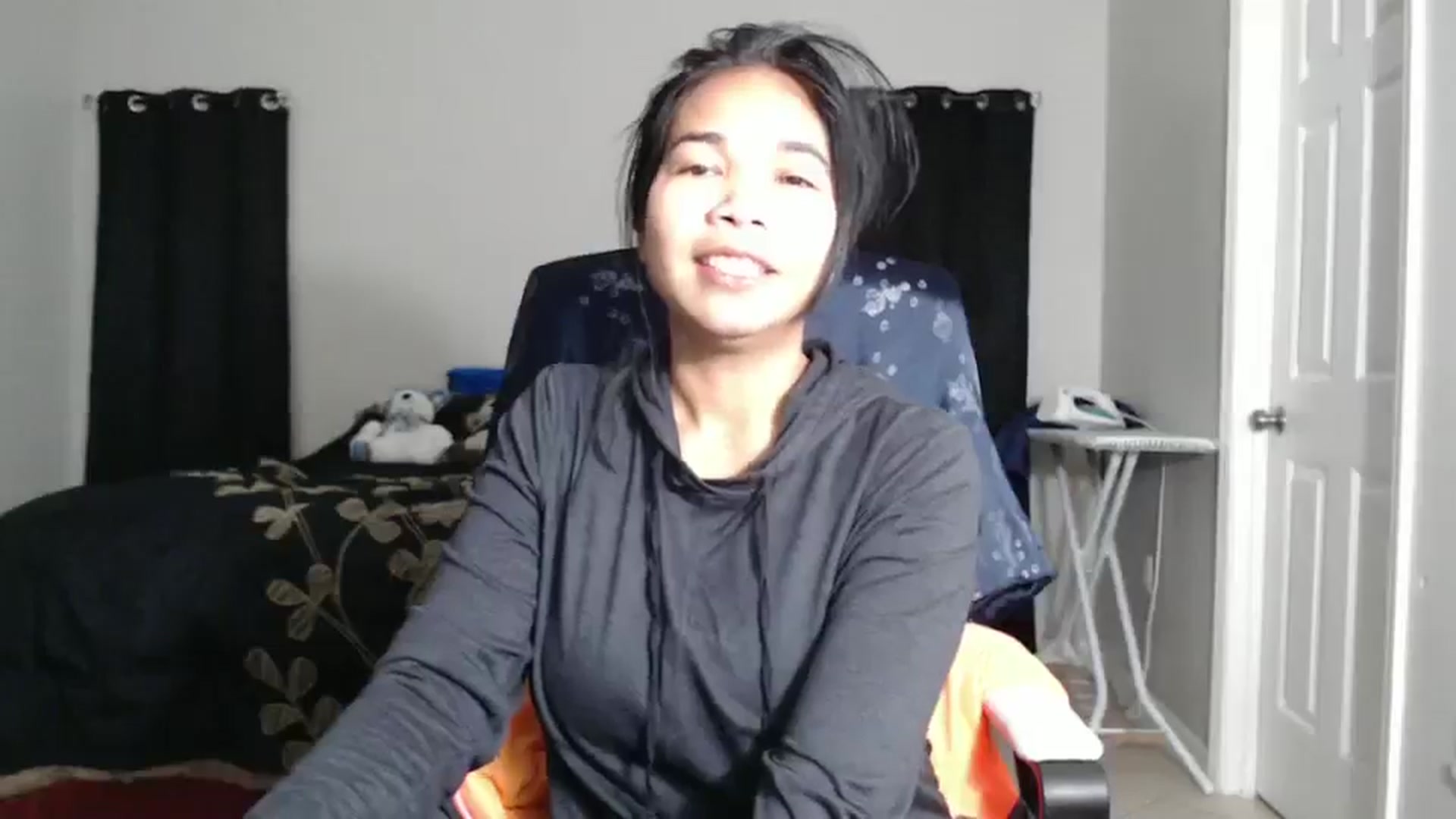 Gallery image thumbnail from Littlekai2025's myfreecams stream on, 01/22/2025, 04:00 image 18 of 20