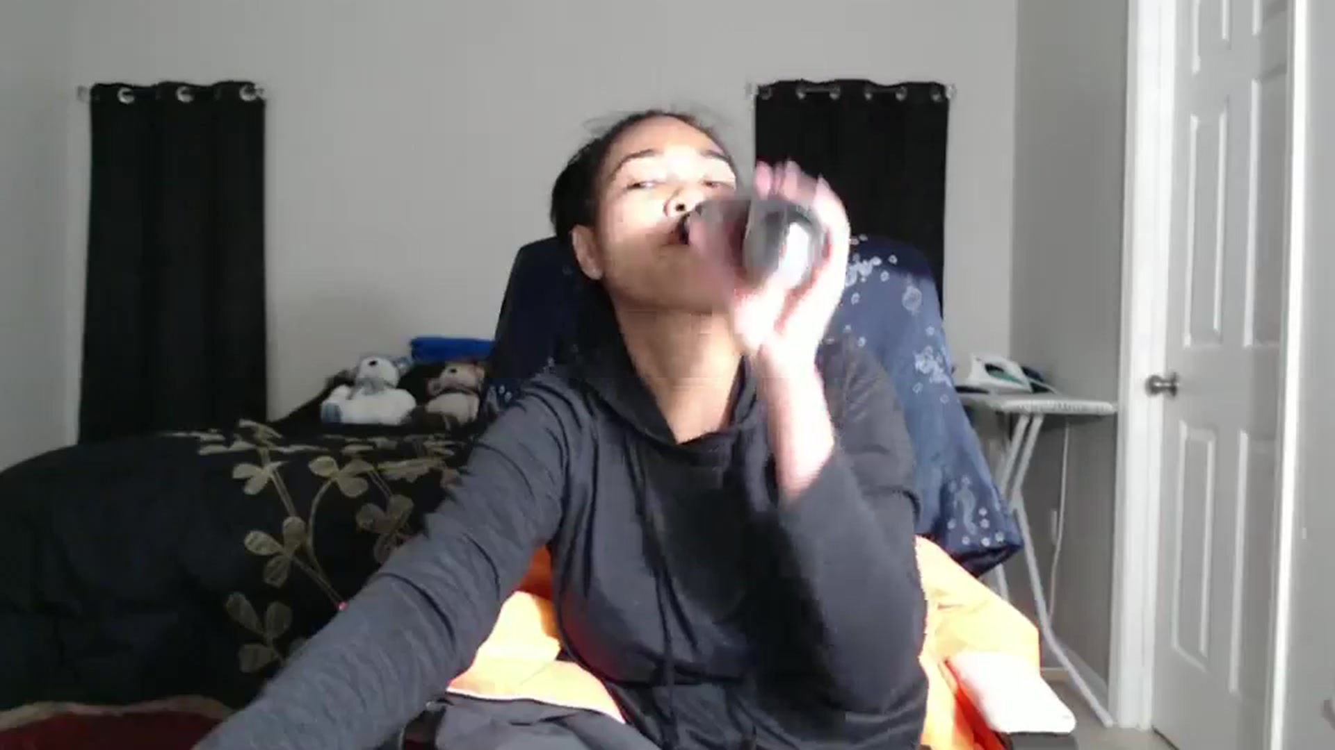 Gallery image thumbnail from Littlekai2025's myfreecams stream on, 01/22/2025, 04:00 image 7 of 20