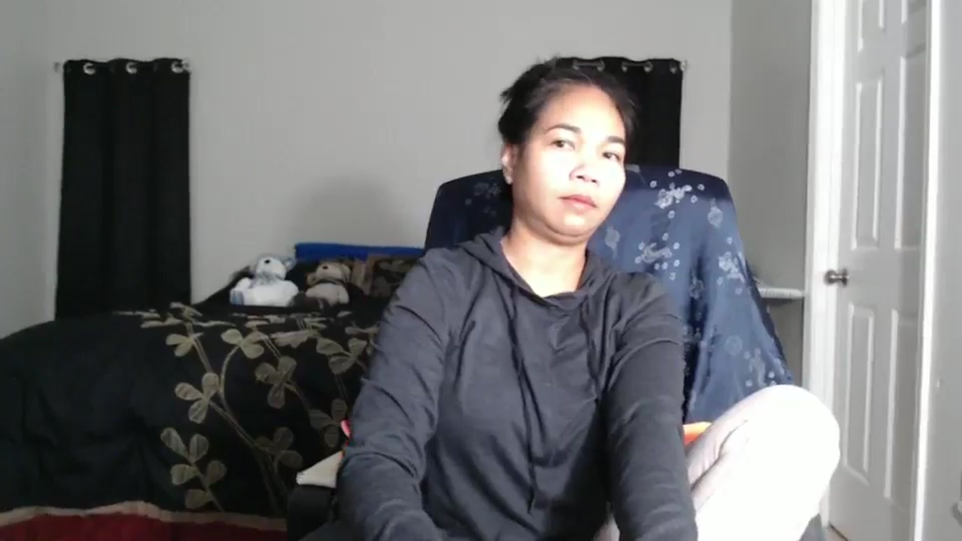 Gallery image thumbnail from Littlekai2025's myfreecams stream on, 01/22/2025, 04:00 image 11 of 20