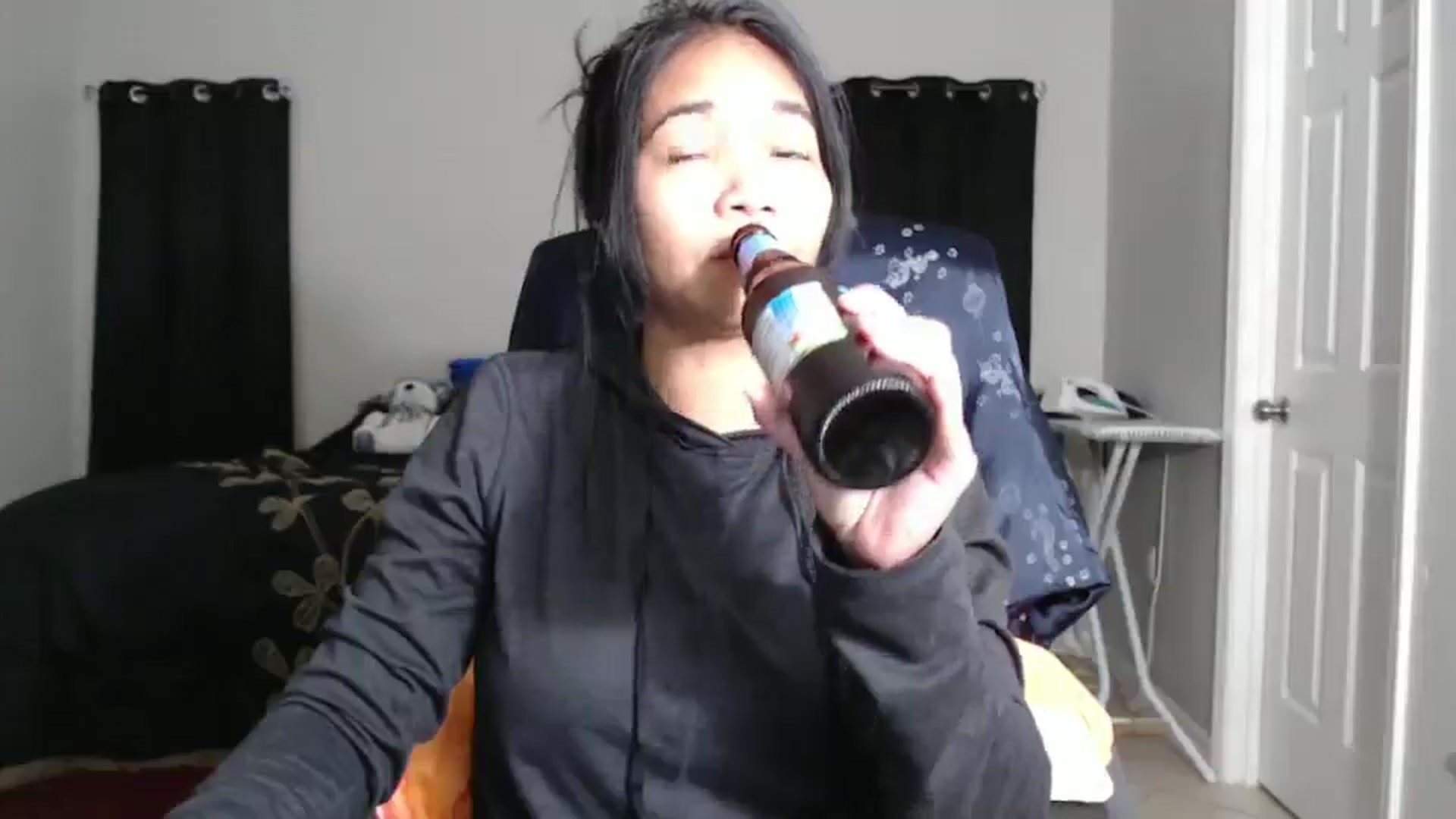 Gallery image thumbnail from Littlekai2025's myfreecams stream on, 01/22/2025, 04:00 image 20 of 20