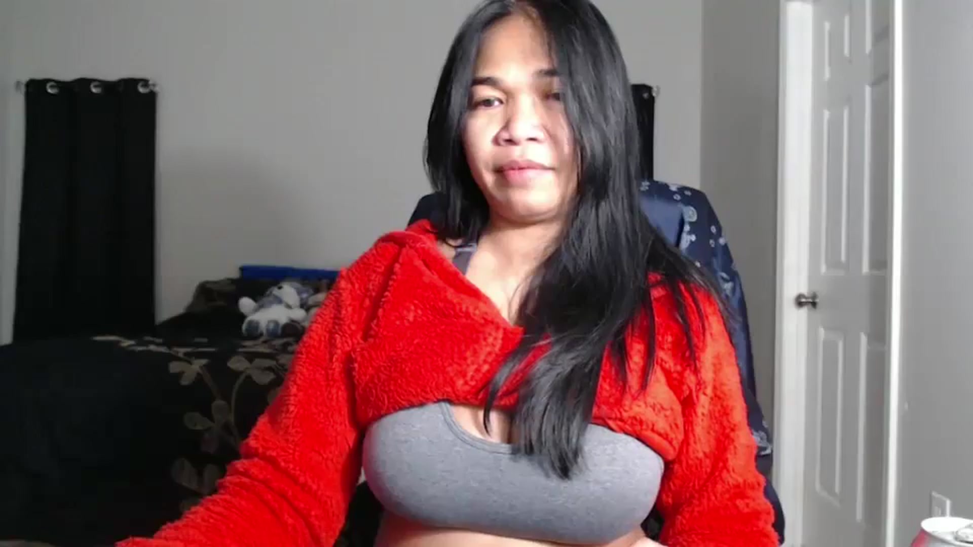 Gallery image thumbnail from Littlekai2025's myfreecams stream on, 01/26/2025, 03:26 image 12 of 20