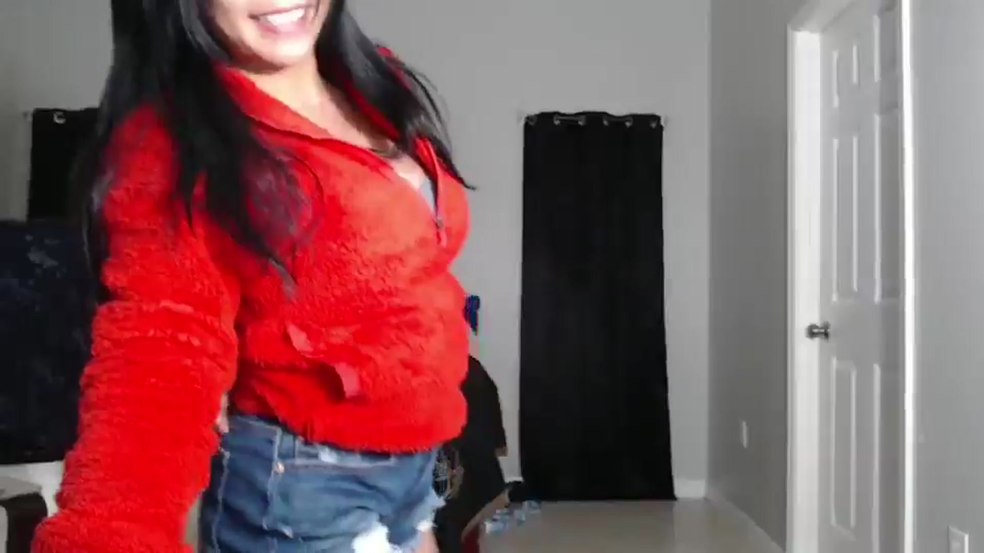 Gallery image thumbnail from Littlekai2025's myfreecams stream on, 01/26/2025, 03:26 image 5 of 20