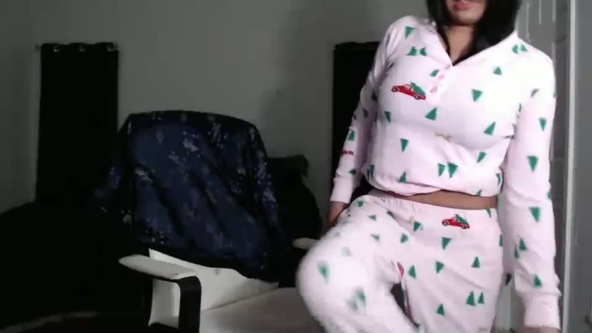 Gallery image thumbnail from Littlekai2025's myfreecams stream on, 01/27/2025, 03:35 image 6 of 20